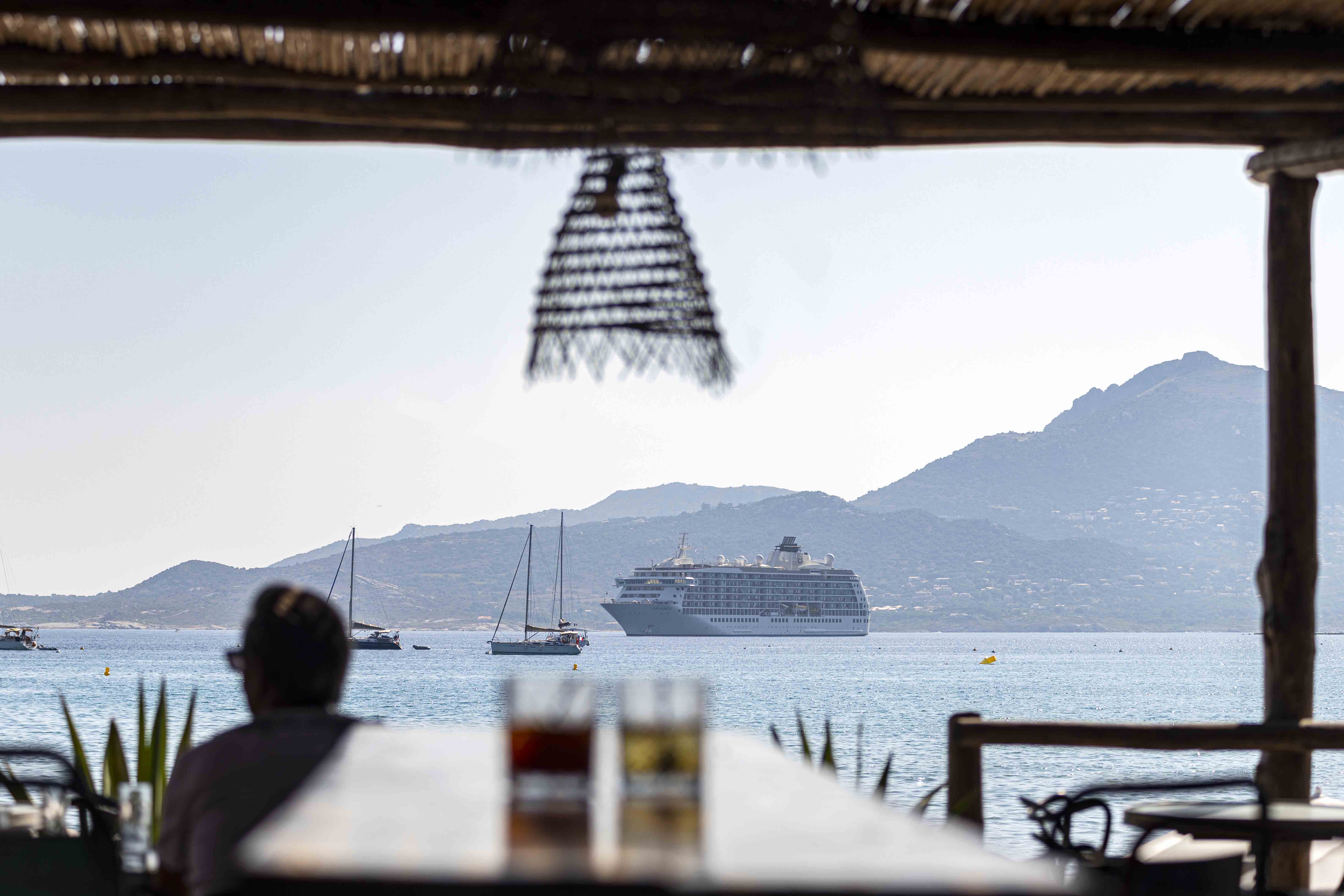 La citadelle de Calvi vue du marco plage